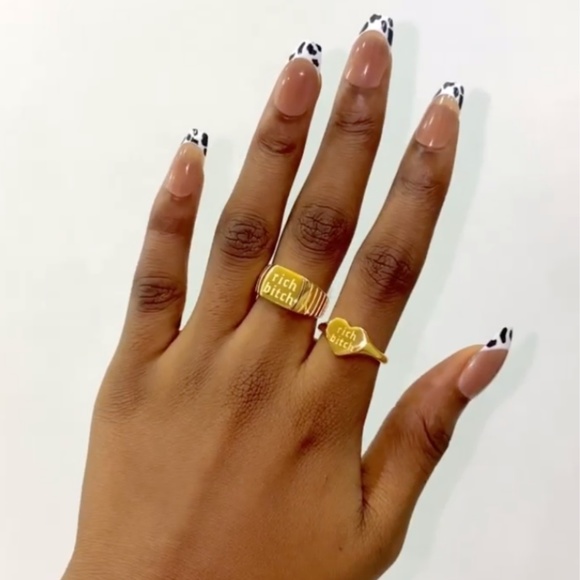 NEW 18K GOLD PLATED RICH B*TCH RING - Picture 3 of 3